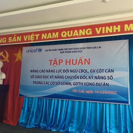 Cong Doan Gia Lai Hotel Plây Ku Exterior foto